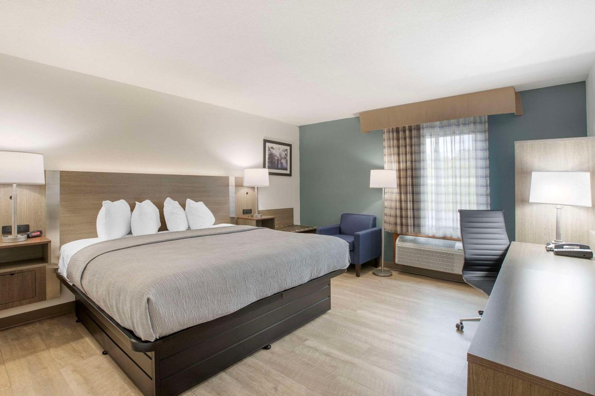 Quality Inn Newton At I-80 Eksteriør billede